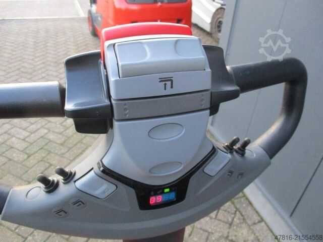 High lifting pallet truck TOYOTA SWE120XR