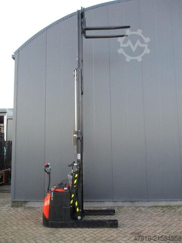 High lifting pallet truck TOYOTA SWE120XR