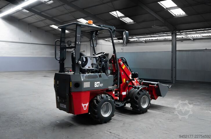 Carregadeira HZM 807 Profi PErkins 25PS