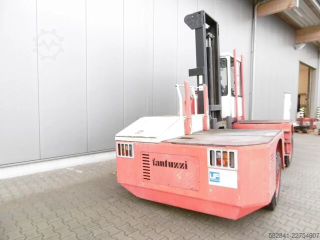รถยกชนิดยกด้านข้าง FANTUZZI SF 50U