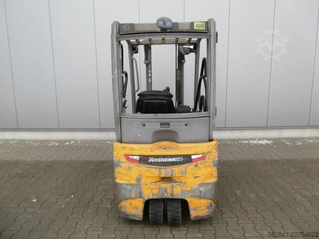 CRM Trucks & Trailers B.V. CRM Trucks & Trailers B.V. CRM Trucks & Trailers B.V.