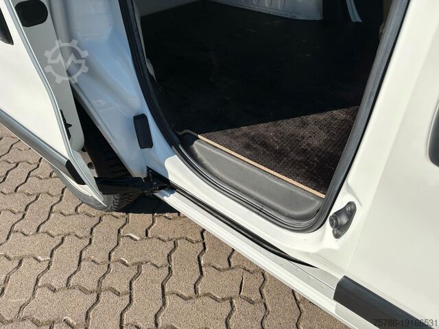 Kassevogn FIAT Fiorino KA/ Heckflügelt/ AC/ Dachträger/