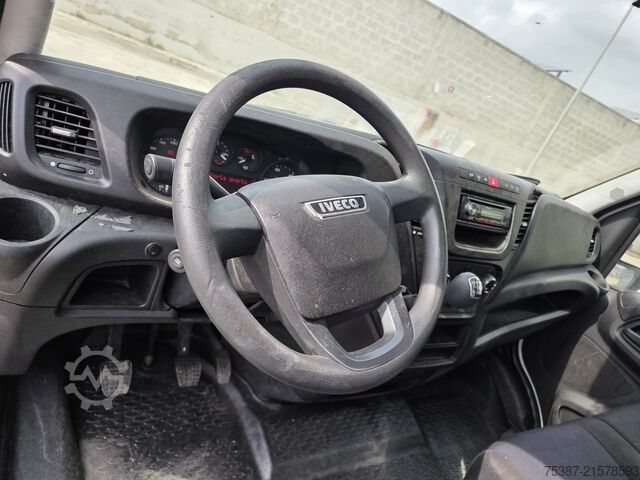 Furgoneta caja iveco Daily 35