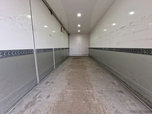 Koffer Iveco Eurocargo 160.280 4x2 - Box with sidedoors - Lo...
