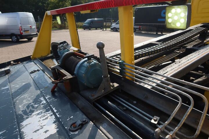 Vyprosťovacie vozidlo Mercedes-Benz Atego 1221 L Takelwagen 6 persoons