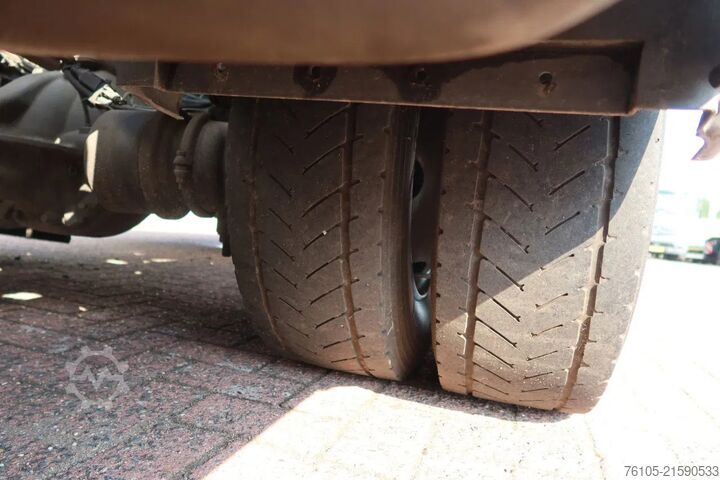 Vyprosťovacie vozidlo Mercedes-Benz Atego 1221 L Takelwagen 6 persoons