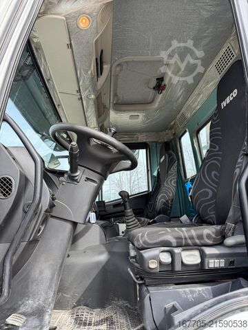 Miešačka betónu na podvozku Iveco TRAKKER 450
