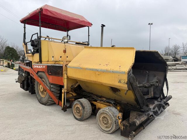 Kolesový finišer asfaltu Dynapac F121-6W