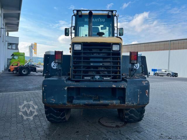 Kuormaaja Komatsu WA 250 PT - 5H / 12.390h /