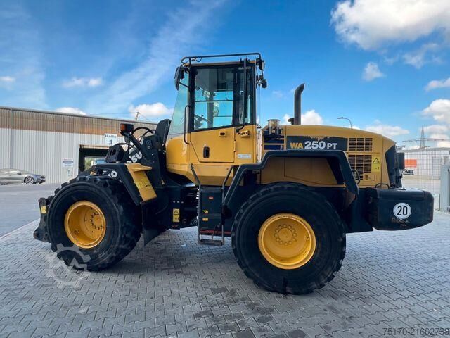 Kuormaaja Komatsu WA 250 PT - 5H / 12.390h /