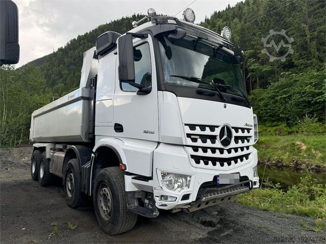Tipper Mercedes-Benz Arocs 3258 8x4 Tipper Truck – Low Mileage!
