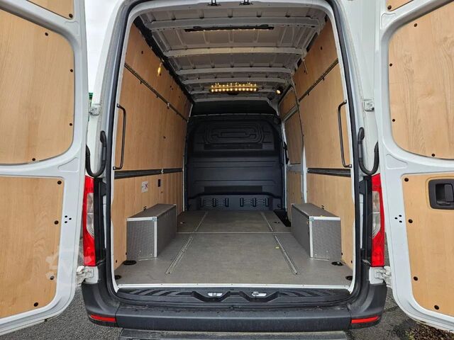 Skåpbil Mercedes-Benz Sprinter 317 L2H2*360°Camera*Airco*Navigatie*Ze...