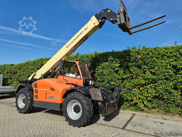 Máy xúc nâng kiểu ống lồng JLG 3614 RS