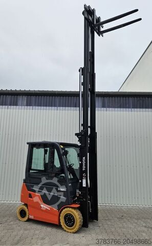 Elektro 4 Rad-Stapler Toyota 9FBMK25T