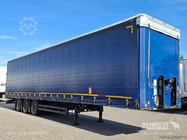 Avoin puoliperävaunu pressulla Kögel Curtainsider Mega