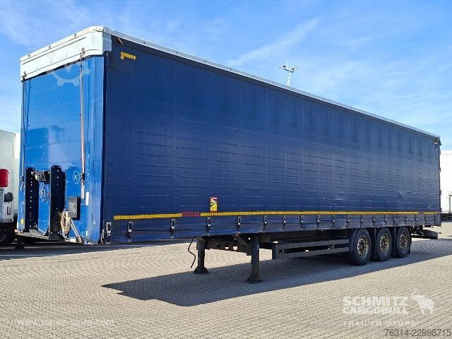 Avoin puoliperävaunu pressulla Kögel Curtainsider Mega