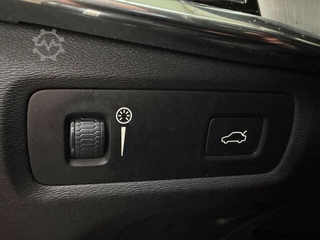 Минибус VOLVO V90 D3 Momentum Leder Klima Navi Automatik Euro6