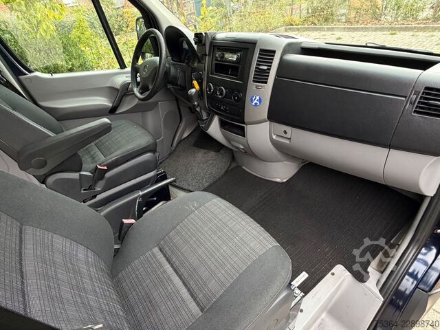 Минибус MERCEDES-BENZ Sprinter 213 Cdi BlueTec 9Sitze Schiebetür Klima
