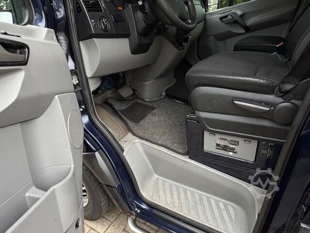 Минибус MERCEDES-BENZ Sprinter 213 Cdi BlueTec 9Sitze Schiebetür Klima