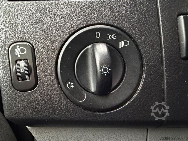Минибус MERCEDES-BENZ Sprinter 213 Cdi BlueTec 9Sitze Schiebetür Klima