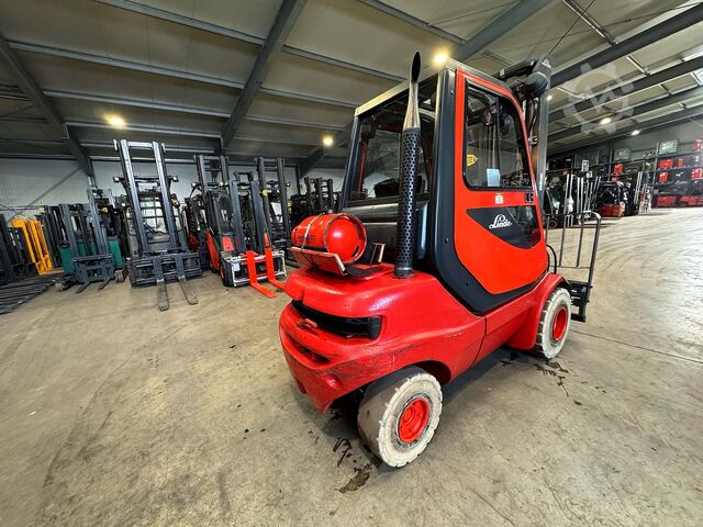 2002 UVV 10/2026 15.752h Linde H 30T