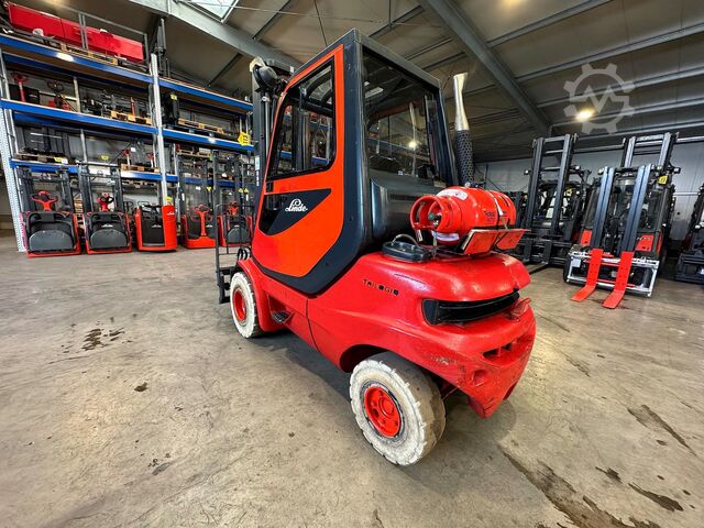 2002 UVV 10/2026 15.752h Linde H 30T