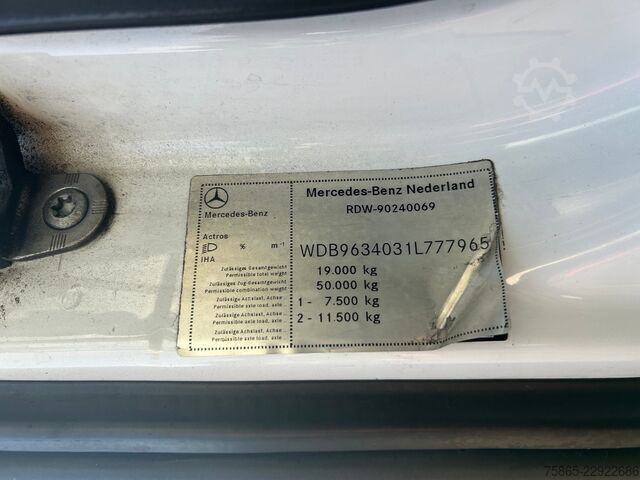 Standard SZM Mercedes-Benz Actros 1840 LS StreamSpace / 906 dkm / Tacho V2...