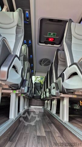 Minibusz MERCEDES-BENZ 519 Sunset S 4 Ferqui Lagerfahrzeug Stock