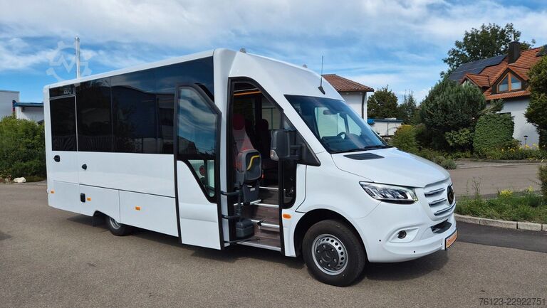 Smábíll MERCEDES-BENZ 30 Sitzer Schul- Transferbus 519 Lagerfahrzeug