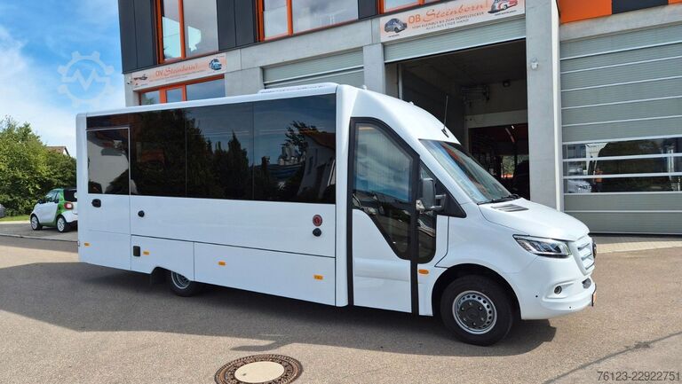 Smábíll MERCEDES-BENZ 30 Sitzer Schul- Transferbus 519 Lagerfahrzeug