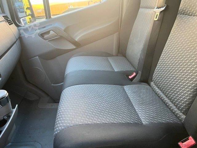 High top van VOLKSWAGEN Crafter Kasten 30 mittel L2H2 Hochdach