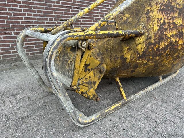Máquina para hormigón  Beton kubel - Gebruikt