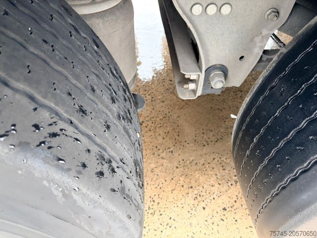 Semirremolque abierto con toldo SCHMITZ CARGOBULL SCB S3T * POWER CURTAIN * LIFT ACHSE