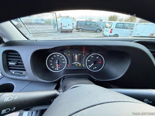 Fourgon tôlé IVECO DAILY 70C18HA8/P BOX + SPONDA p.5100