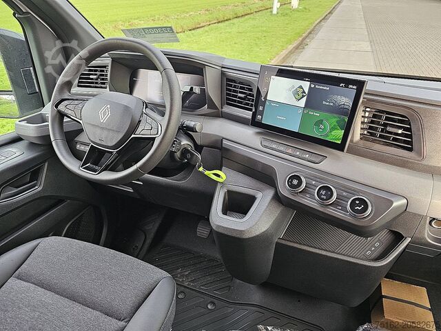 Camioneta familiar de techo alto RENAULT MASTER L3H2 404Km WLTP Navi