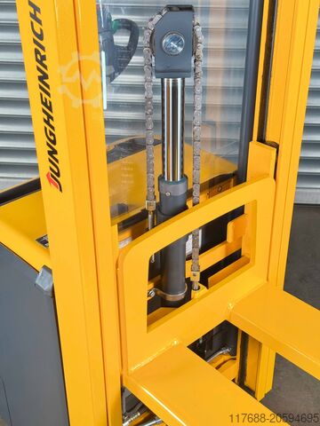 High lift truck pedestrian Jungheinrich EJC 214 - Service Neu - Triplex 4,3m 1.4t