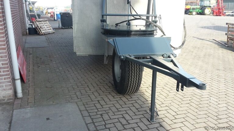   Mestcontainer met neuswiel