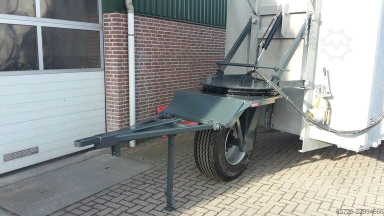   Mestcontainer met neuswiel