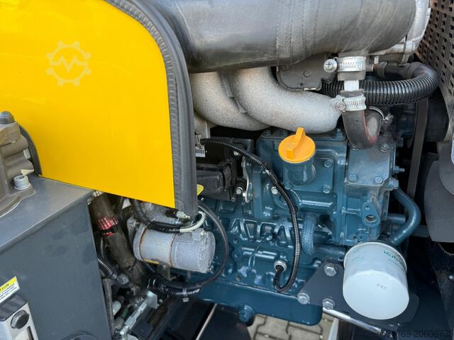 Štvorsmerný vysokozdvižný vozík Combilift C4000/ 2021 year / 1708 hours !!!!