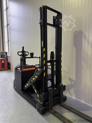 SPE 120 XR * DEMO !! Torre retráctil + horquillas inclinables !! TOYOTA SPE 120 XR *  DEMO !! REACH - MAST  +  Tilting Forks !!