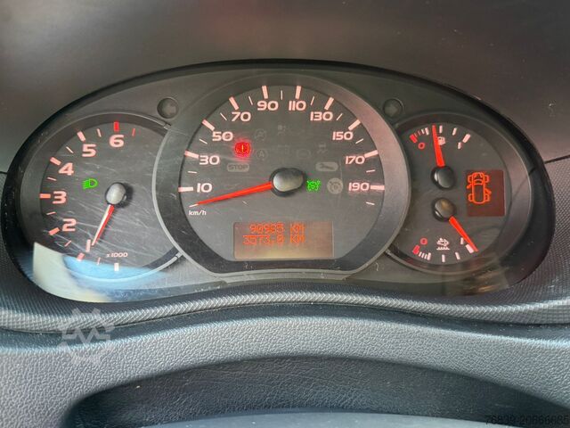 Hebebühne Renault Master 2.3 dci 1147 uren