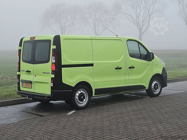 高顶旅行车 RENAULT TRAFIC 1.6 DCI 120 COMFORT L1H1