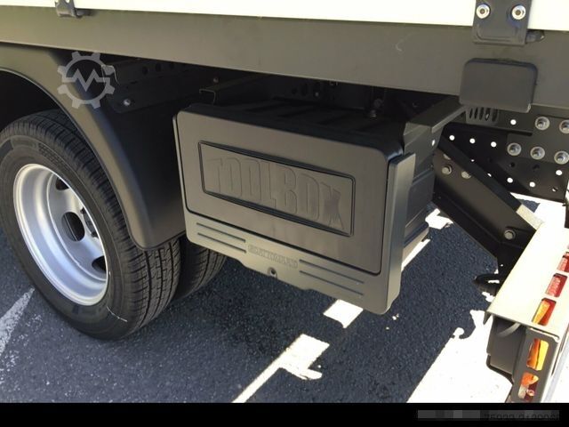 Savitarnos furgonas MITSUBISHI Canter 3C15 Hinterkipper mit Staubox AHK3,5/grau