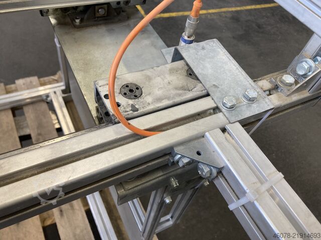 Pneumatic Pusher Transnorm 900-600-500 90°