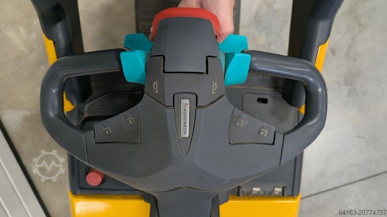 ম্যানুয়াল প্যালেট জ্যাক Jungheinrich ERE 120 17 115 51