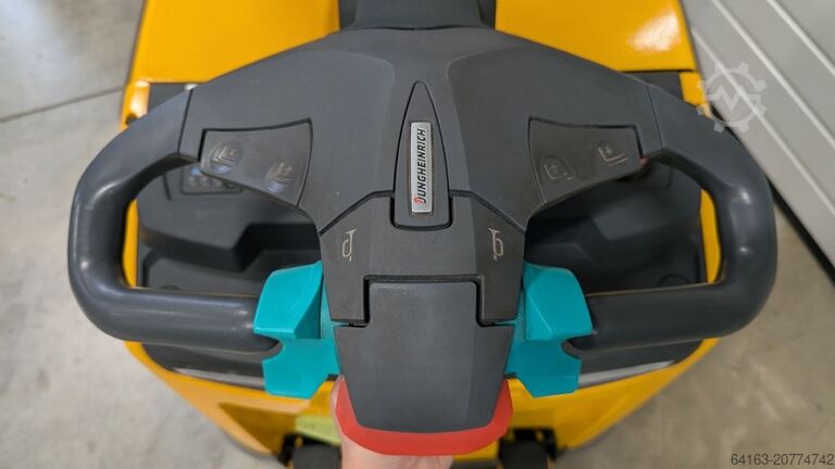 Carretilla elevadora Jungheinrich ERC 212 115 290 ZZ