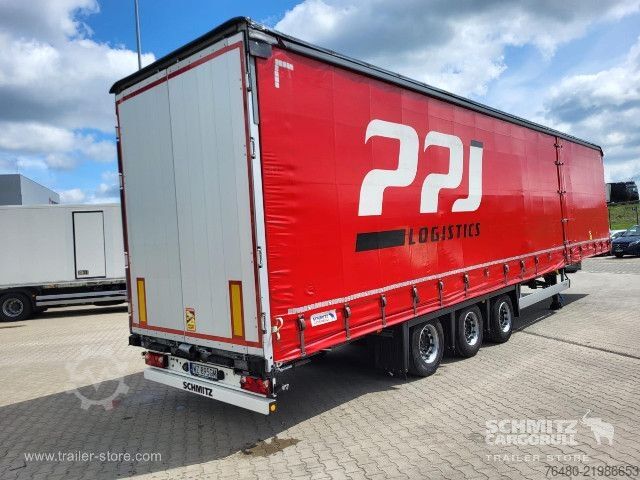 Trailer semi terbuka dengan terpal Schmitz Cargobull Schiebeplane Mega