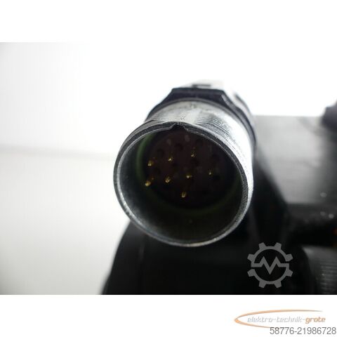 Riadiaca jednotka KUKA Kuka 1FK7100-5AZ91-1ZZ9-Z Servo Motor SN: YFVN50665142002