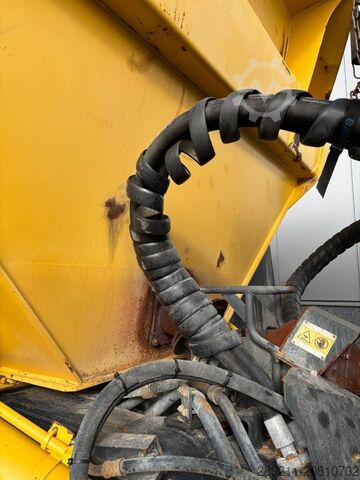 Savivartis Komatsu HM 400-5