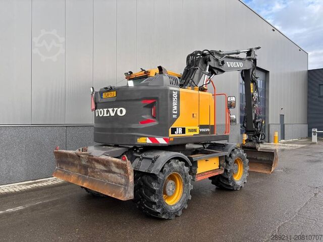 Wheel excavator Volvo EWR 150 E